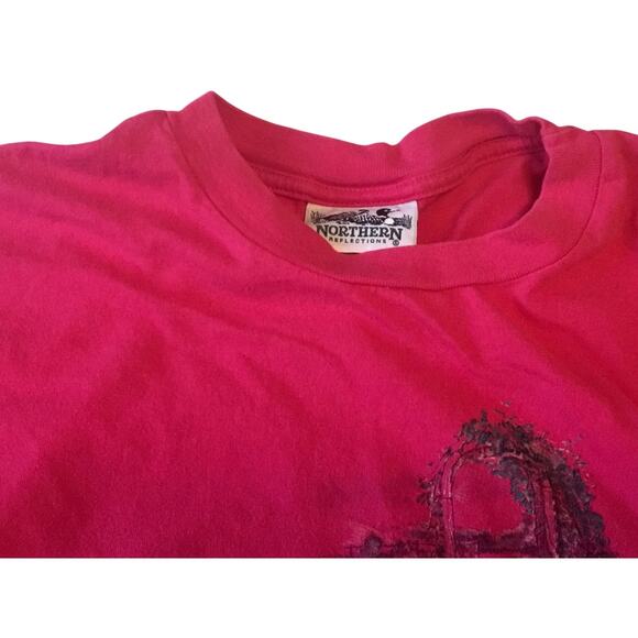 Northern Reflections T-Shirt Red Berries Arbor Bench Medium - Picture 2 of 3